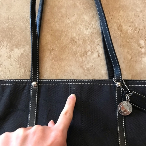Coach | Signature Coach Tote Black & Metallic - Picture 6 of 8